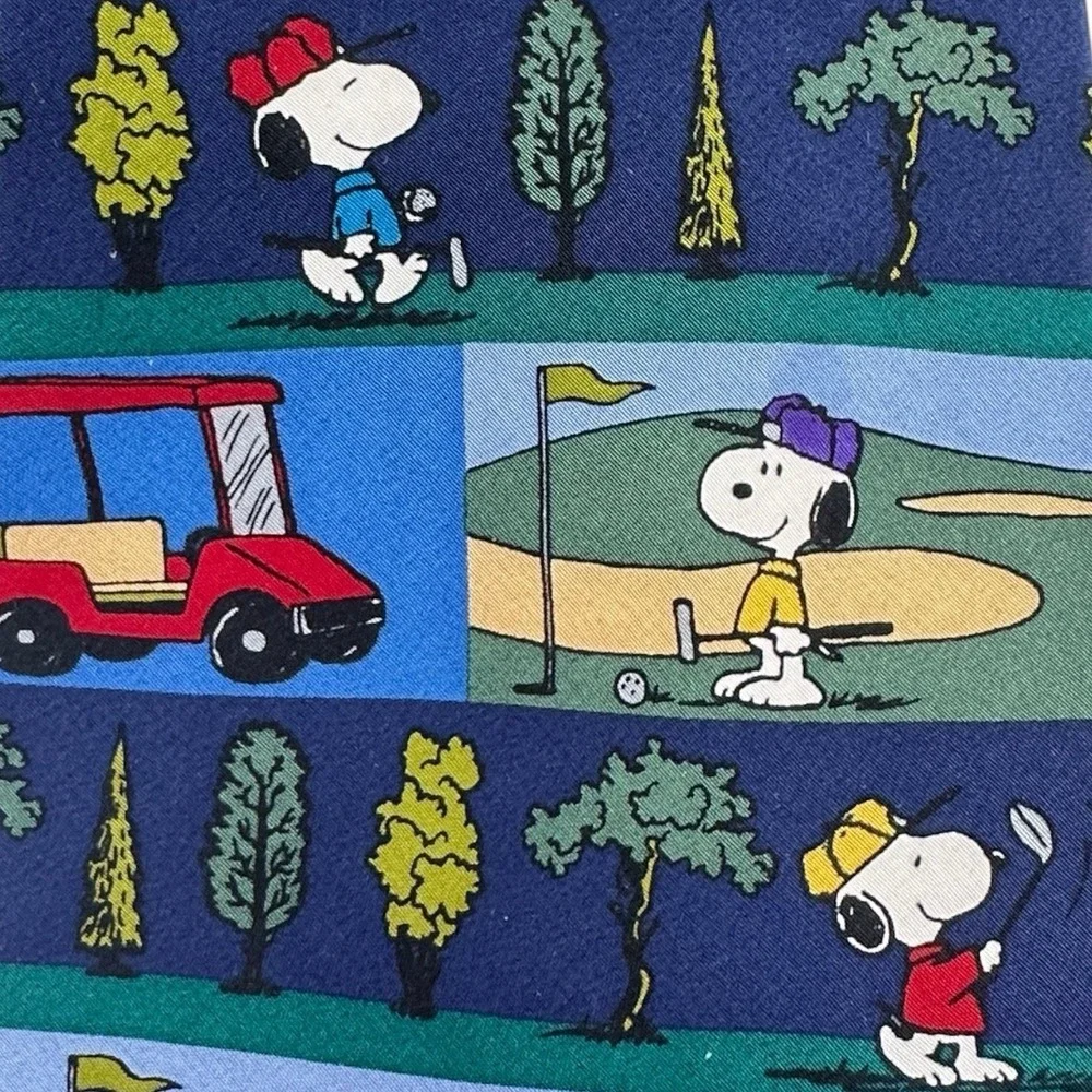Peanuts Snoopy Golf Novelty Tie Red Blue Cartoon Print Silk Neck Tie Vintage 57